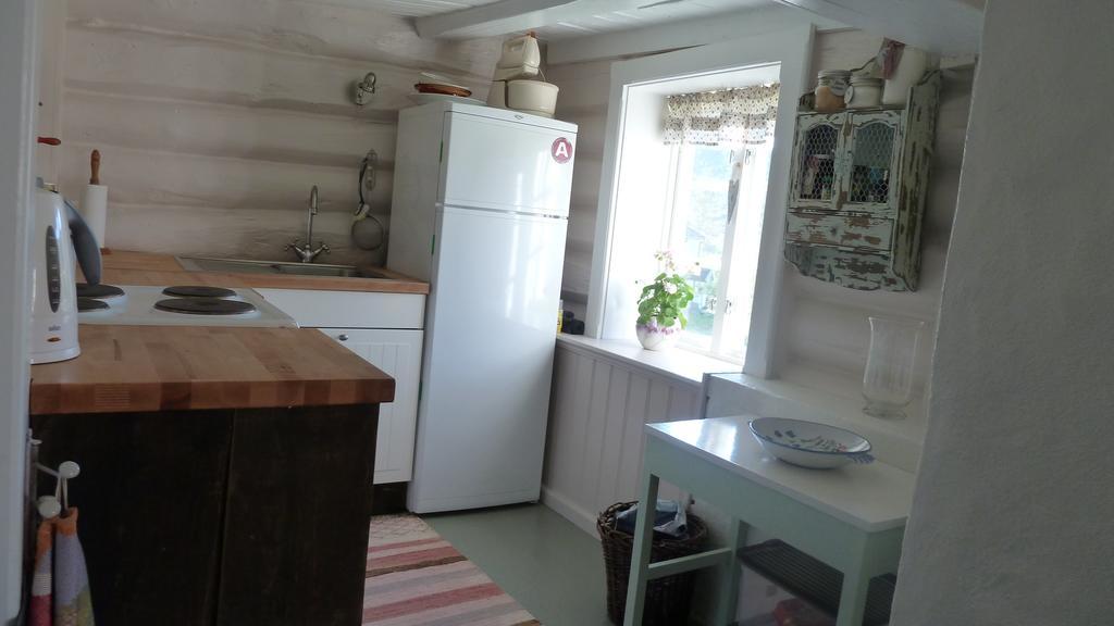 Hyttegrend, Gamlestugu, Telemark * Tuddal